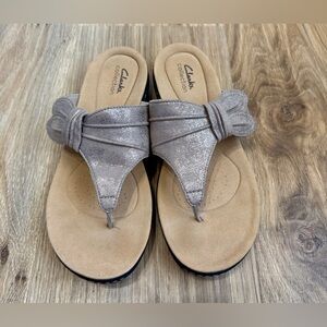 Clarks Collection Knotted Thong Sandals Laurieann Rae Taupe Metallic Size 9 LNC